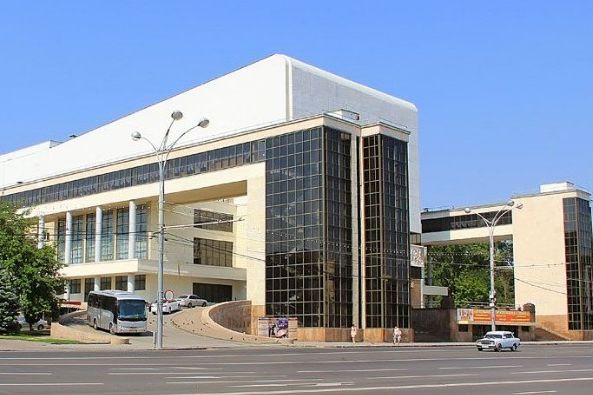 Власти Ростовской области направят 331,5 млн рублей на реконструкцию театра им. М. Горького