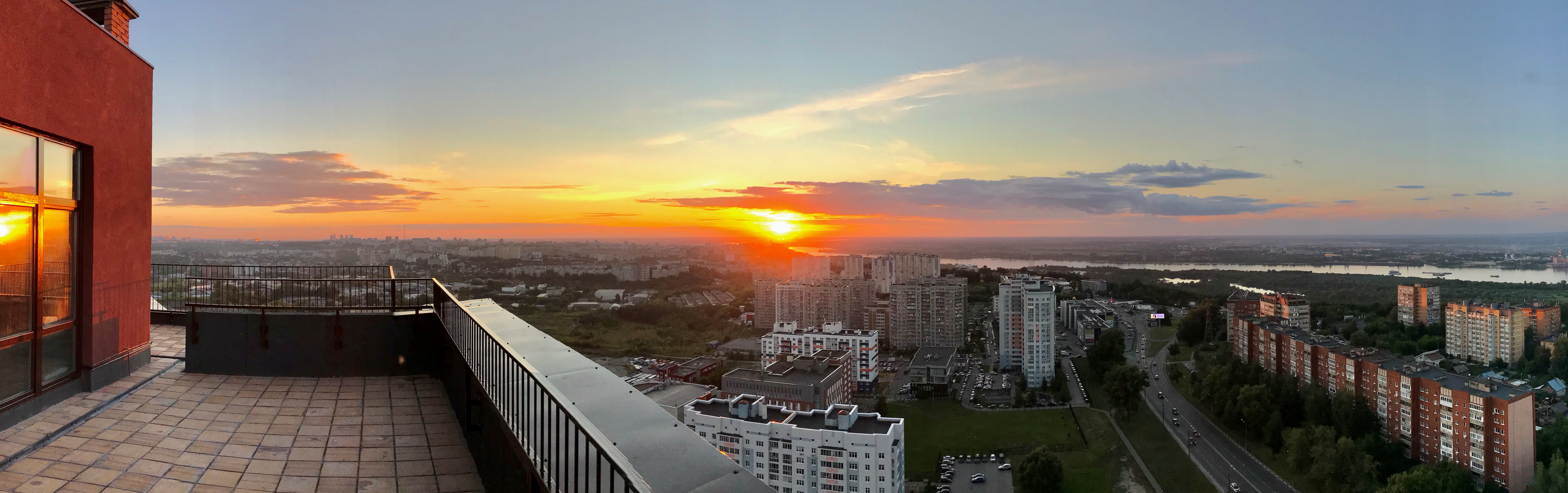 Кв ул нижегородская. ЖК Атлант Екатеринбург. Владимира Высоцкого 1 Нижний Новгород вид с окна.