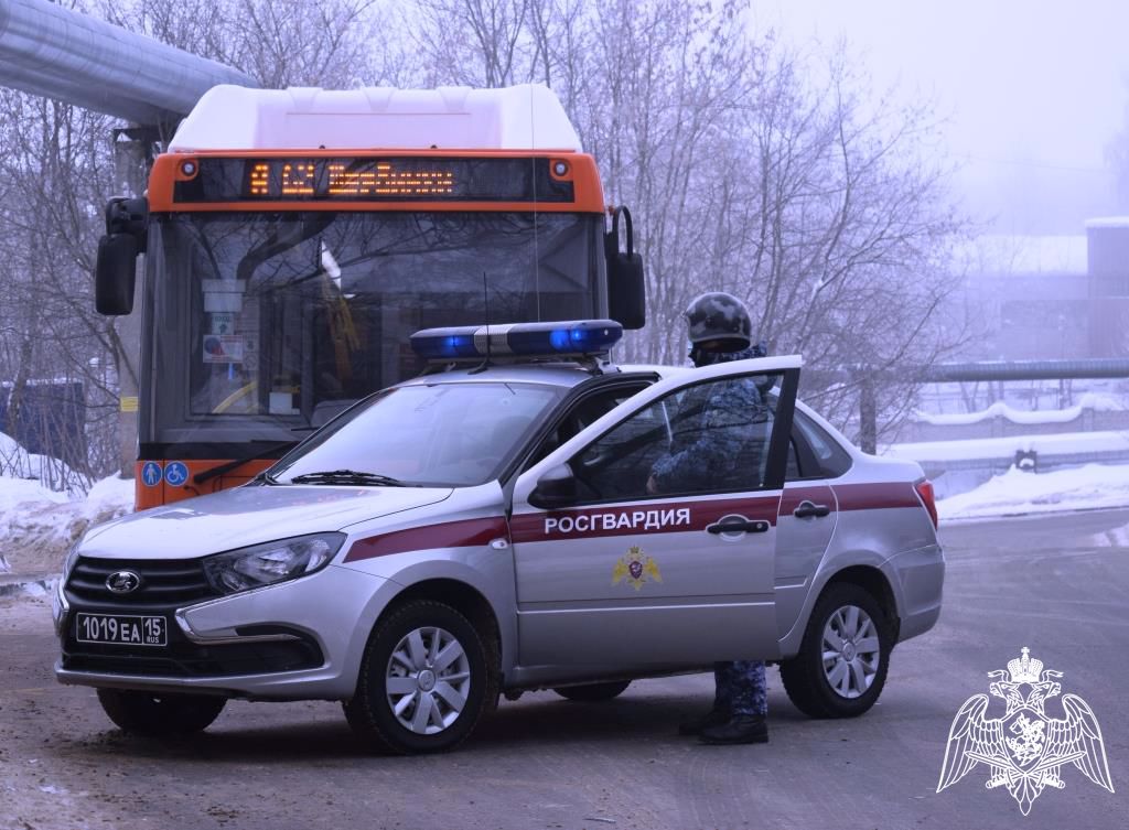 Тревожные кнопки появятся в нижегородских автобусах и машинах скорой помощи