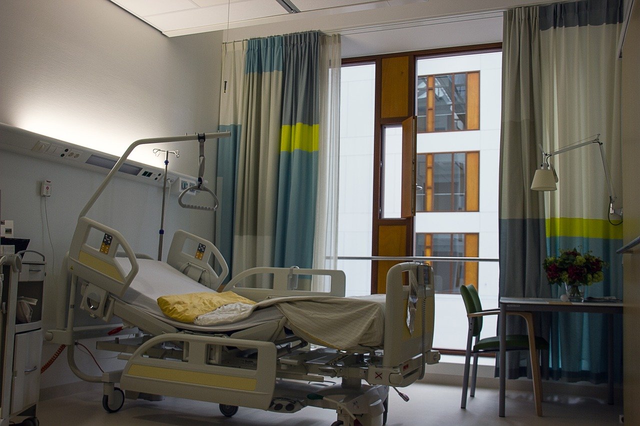 Несколько больниц области перепрофилируют под стационары для пациентов с коронавирусом - фото 1