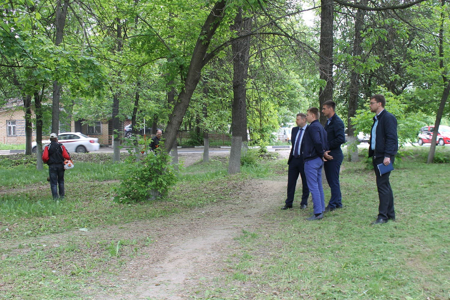 Покос травы начался в Ленинском районе Нижнего Новгорода