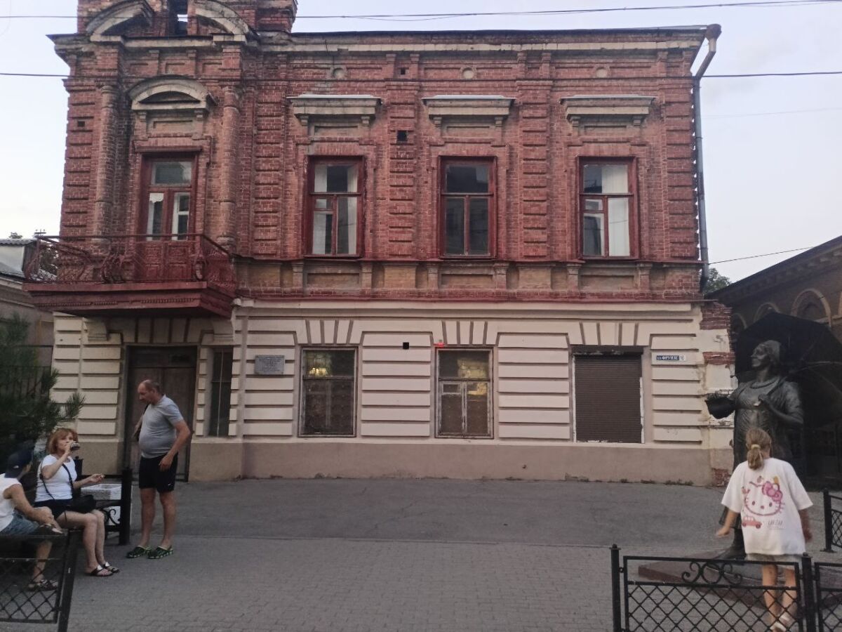 Фуфа великолепная без стен: почему музей Раневской в Таганроге не открывают - фото 1