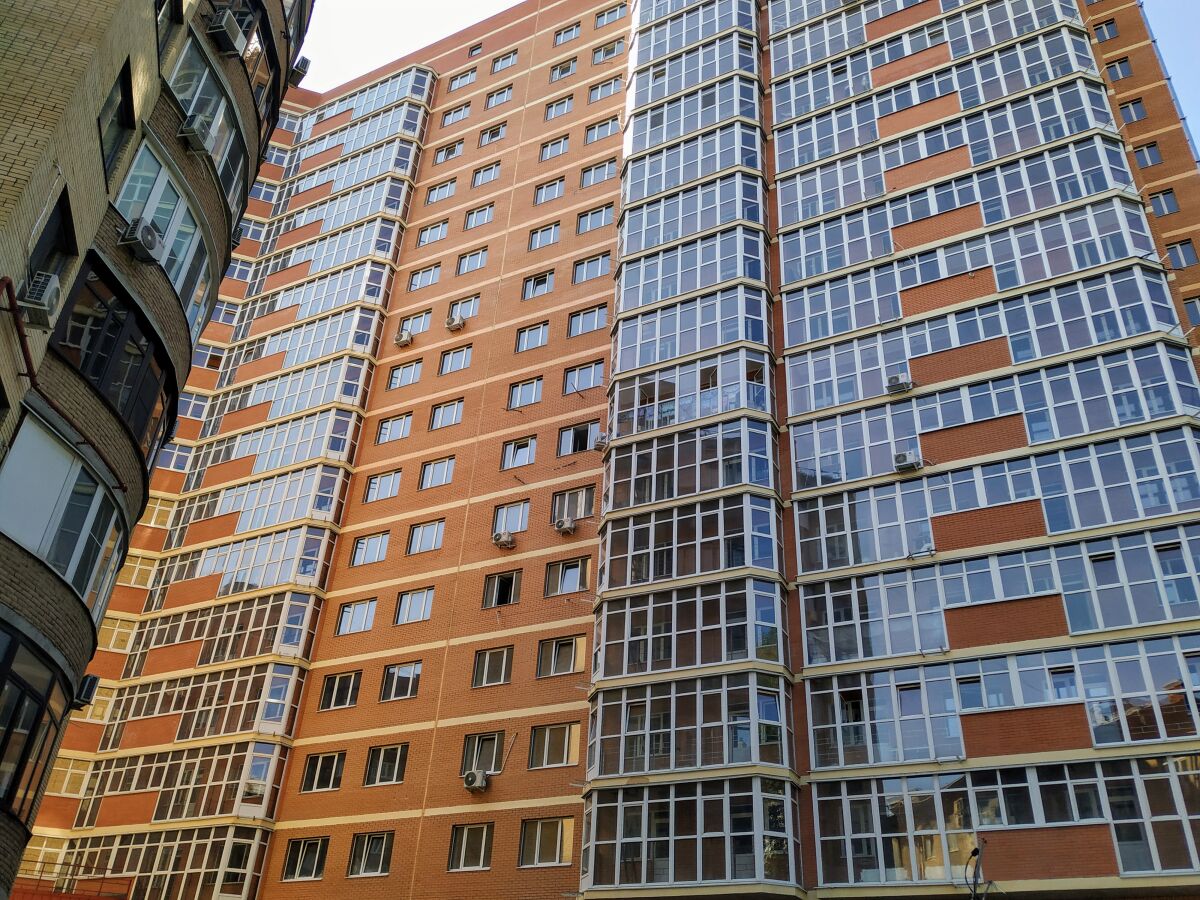 На Дону с начала лета количество проданных новостроек увеличилось на 6% - фото 1