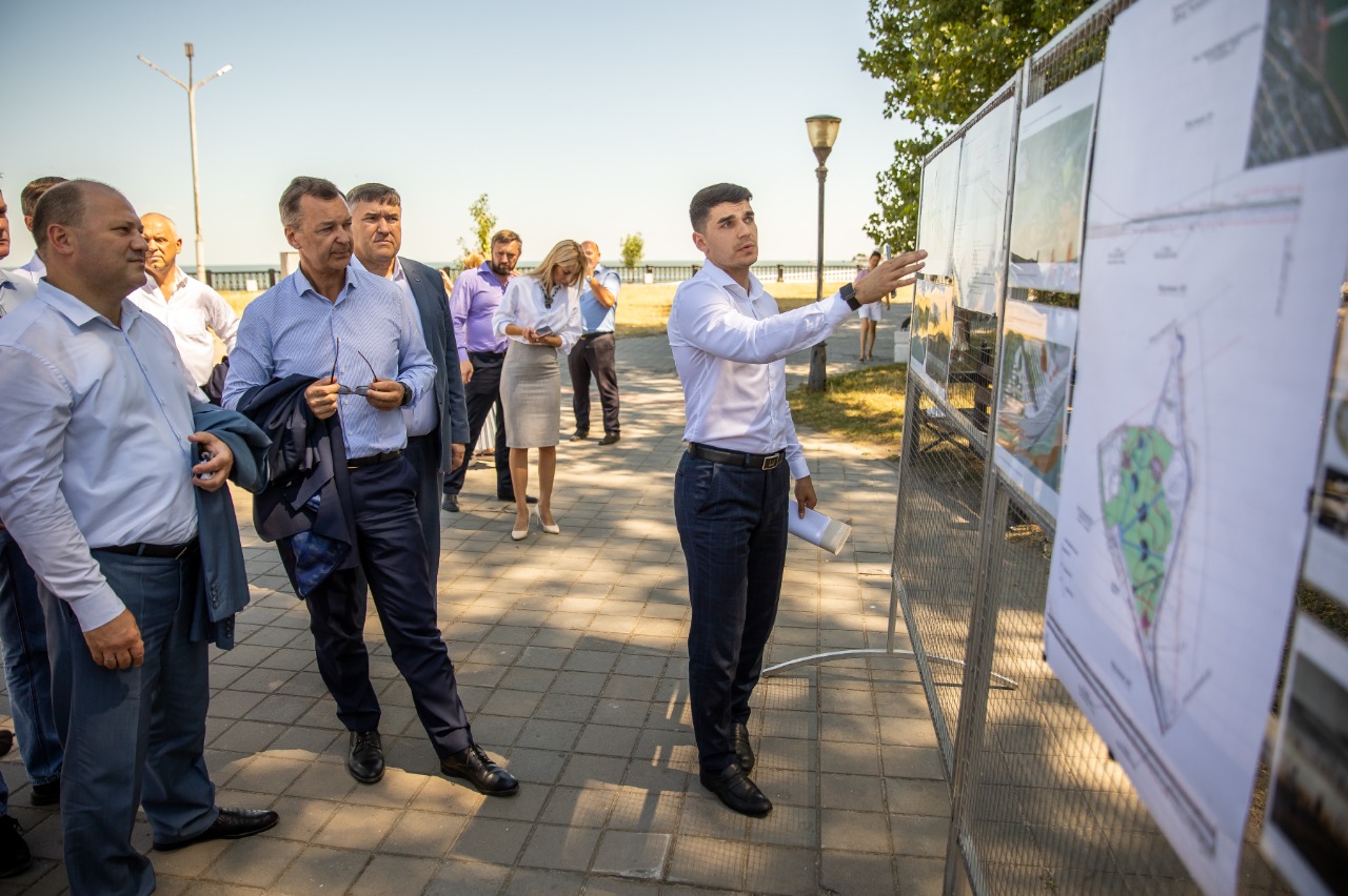 Первый этап благоустройства Пушкинской набережной в Таганроге будет завершен в 2023 году - фото 1